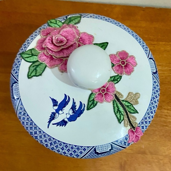 Vintage, Blue Willow -Floral One of a kind Memory Jar 9.5in H x 7.5in - Picture 10 of 13